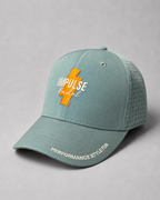 Casquette Technique Sunrise Impulse Padel vue de face trois quarts avec micro-perforations