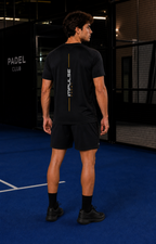 Short technique de padel homme PA1030 noir Impulse Padel porté de dos